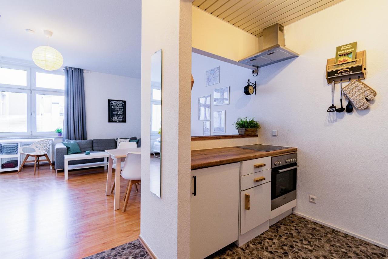 Helle Wohnung In Top-Lage, Hasselbachplatz - Altstadt, W-Lan, 4 Schlafplaetze Magdeburgo Exterior foto