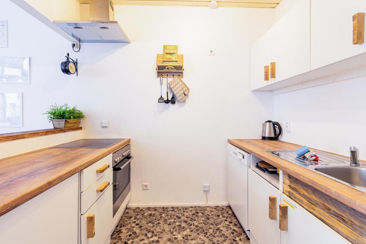 Helle Wohnung In Top-Lage, Hasselbachplatz - Altstadt, W-Lan, 4 Schlafplaetze Magdeburgo Exterior foto