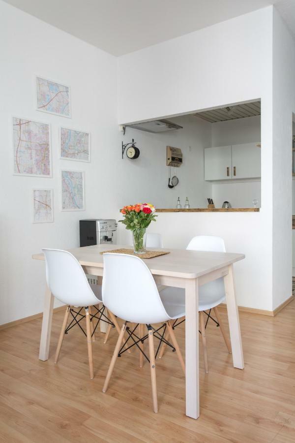 Helle Wohnung In Top-Lage, Hasselbachplatz - Altstadt, W-Lan, 4 Schlafplaetze Magdeburgo Exterior foto
